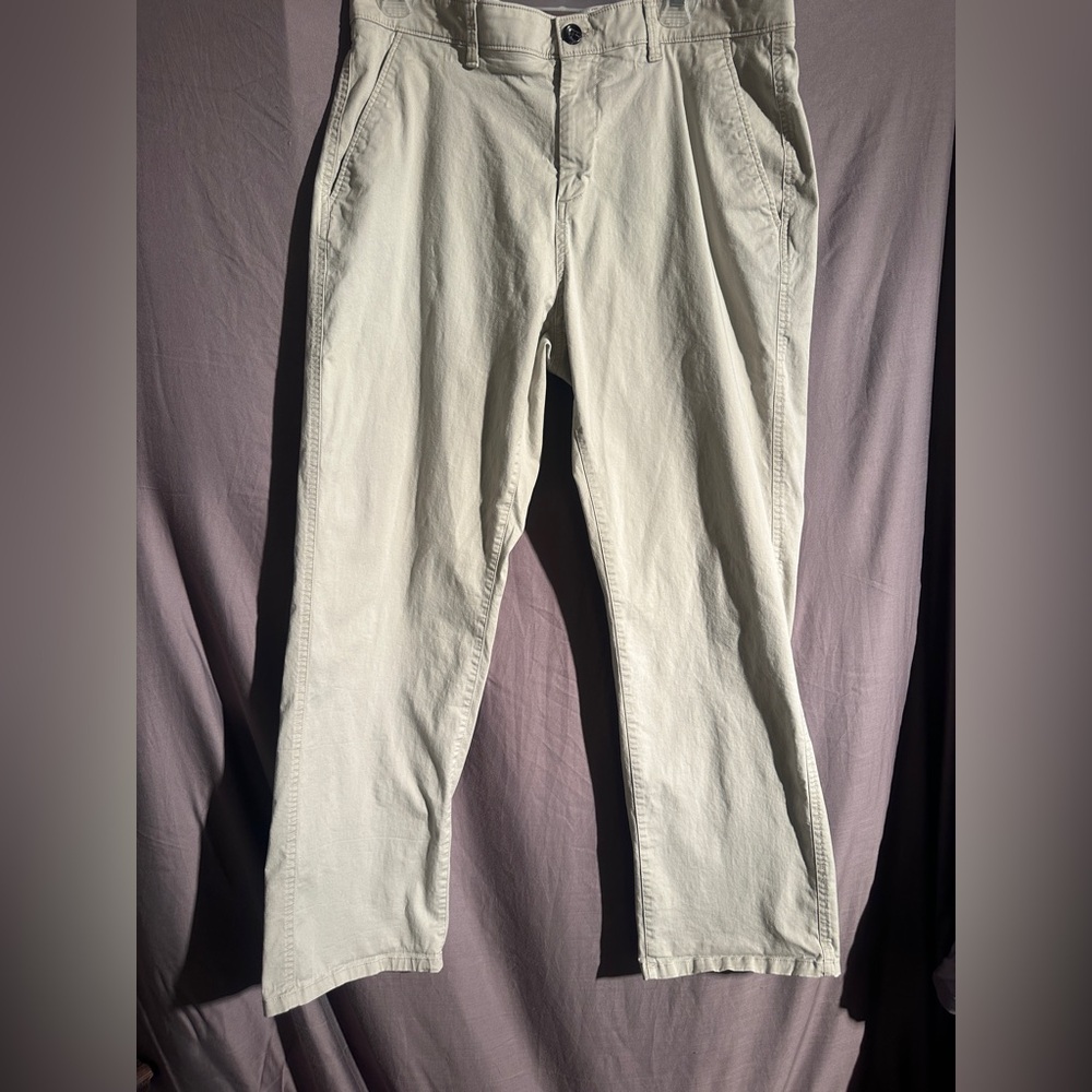 Crown & Ivy Men’s Khaki Chinos 34x30 Stretch Straight Leg Pants